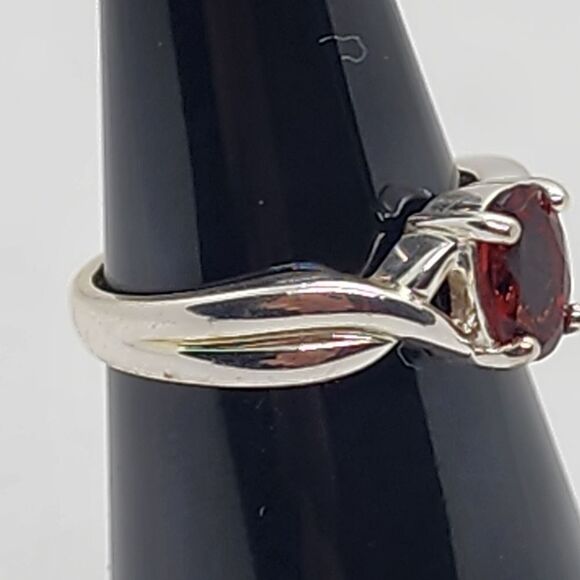 Ross-Simons Sterling Silver & Garnet Ring (5) - Picture 3 of 7